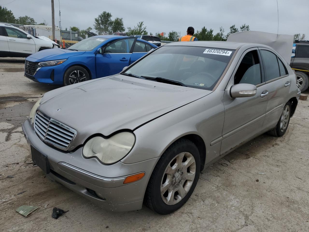 MERCEDES-BENZ C-CLASS 2004