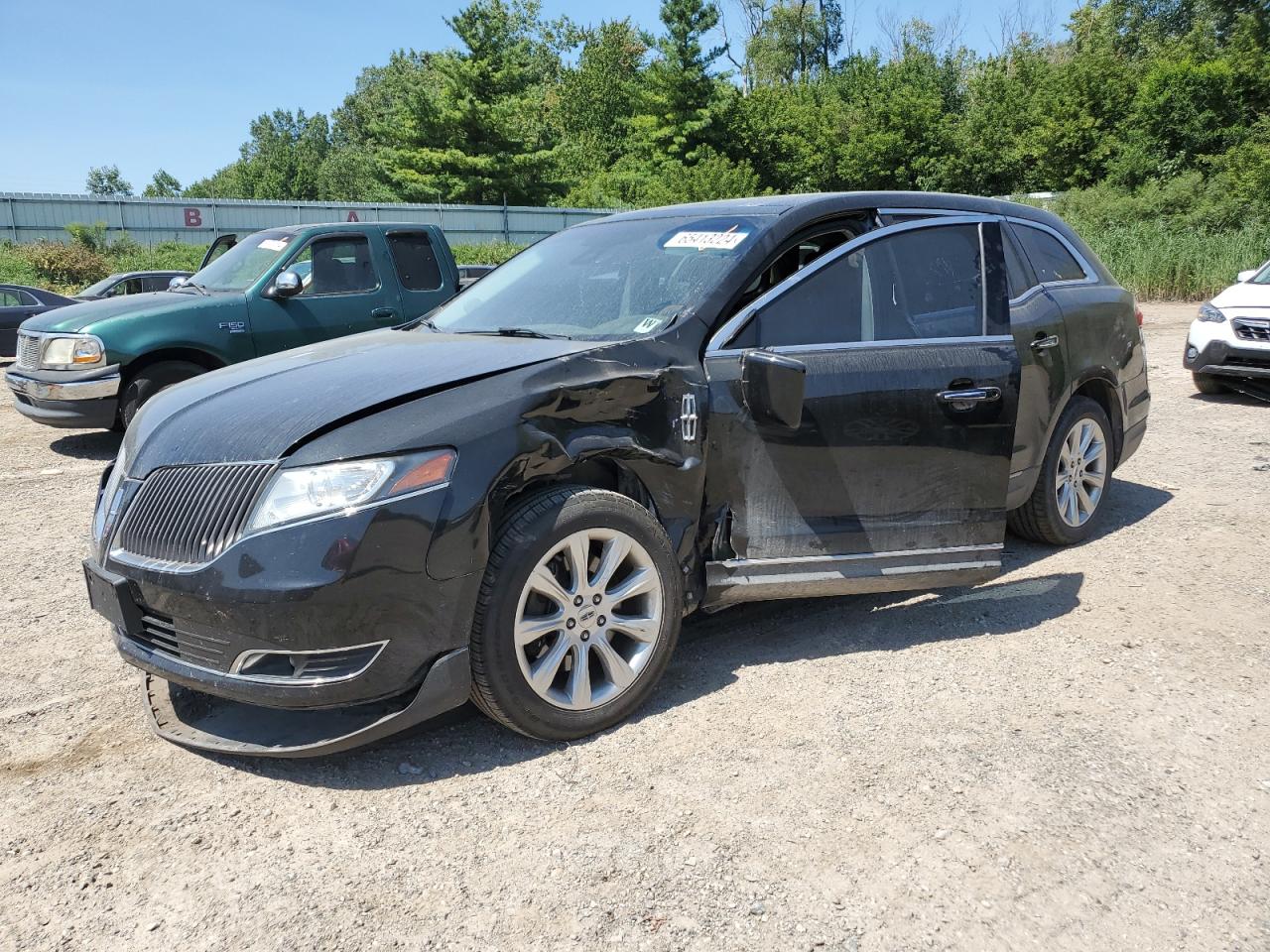 LINCOLN MKT 2015