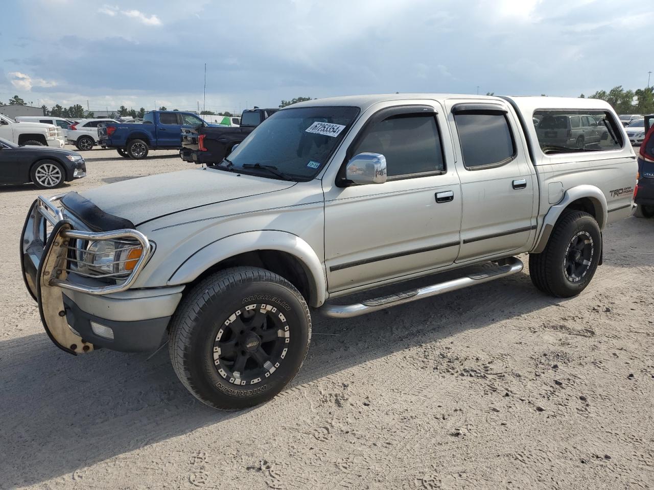 TOYOTA TACOMA DOU 2004