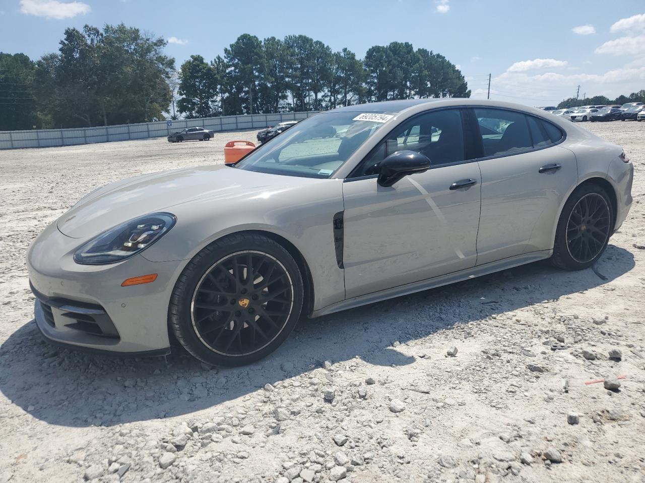 PORSCHE Panamera 4 2018