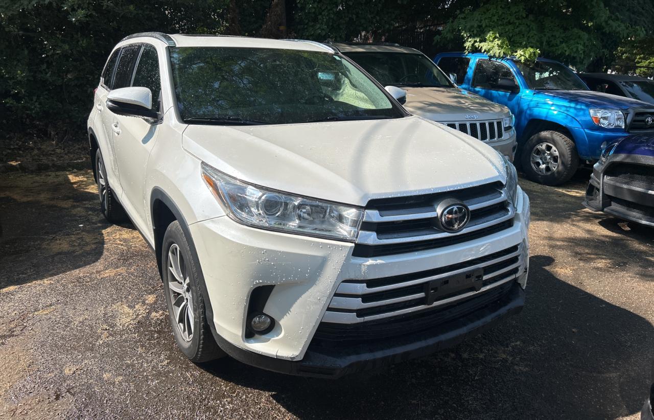 TOYOTA HIGHLANDER 2019