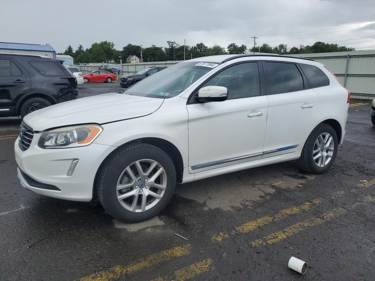 VOLVO XC60 2017