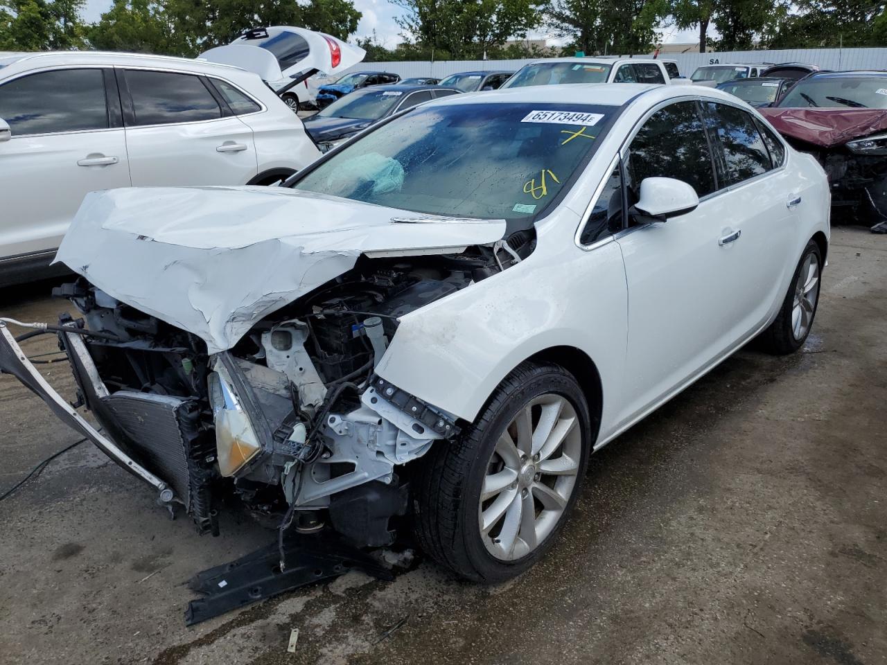 BUICK VERANO 2012