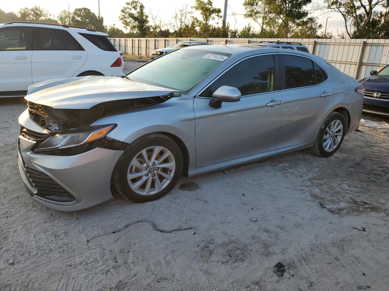 TOYOTA CAMRY LE 2021