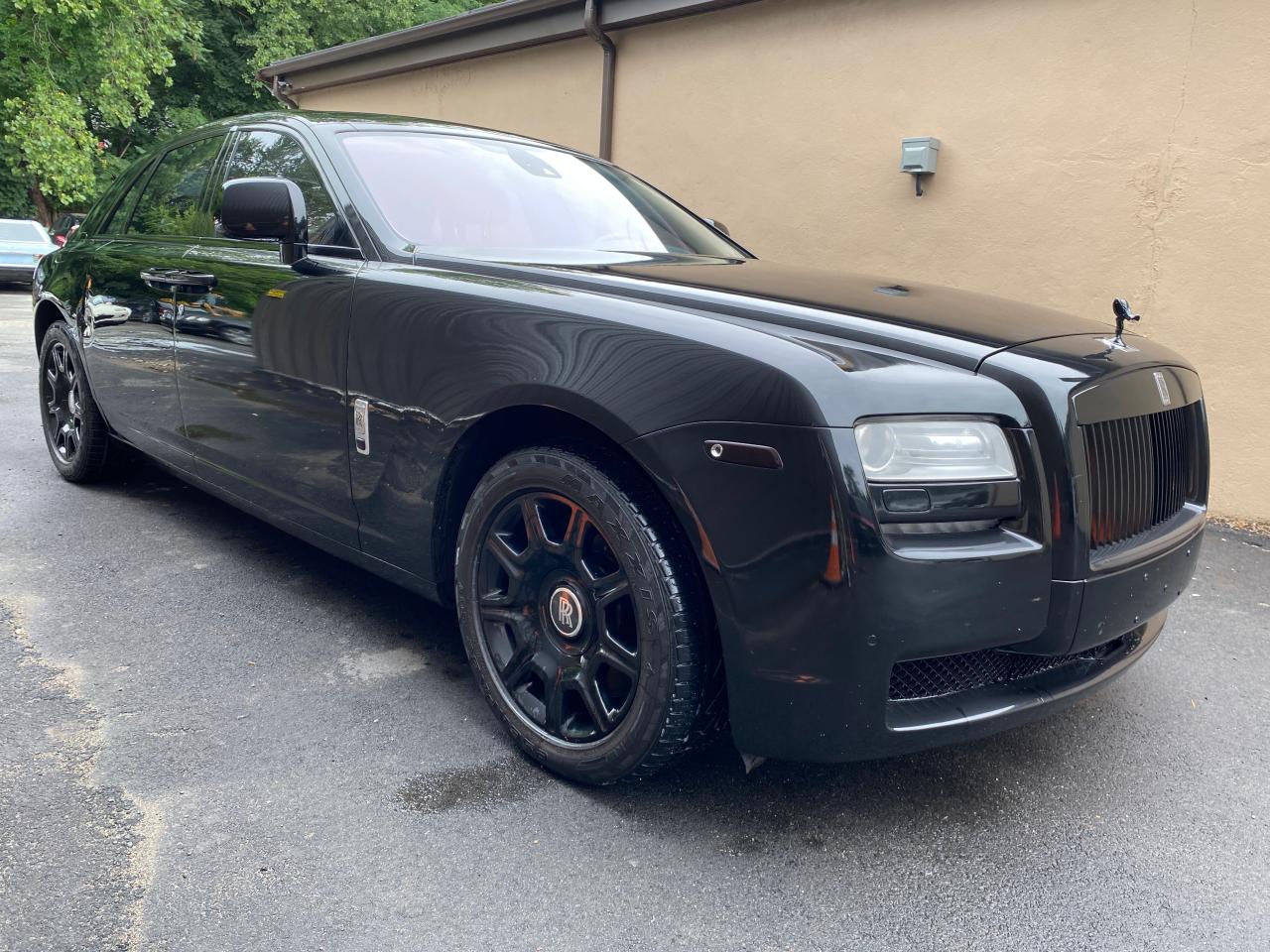 ROLLS-ROYCE GHOST 2011