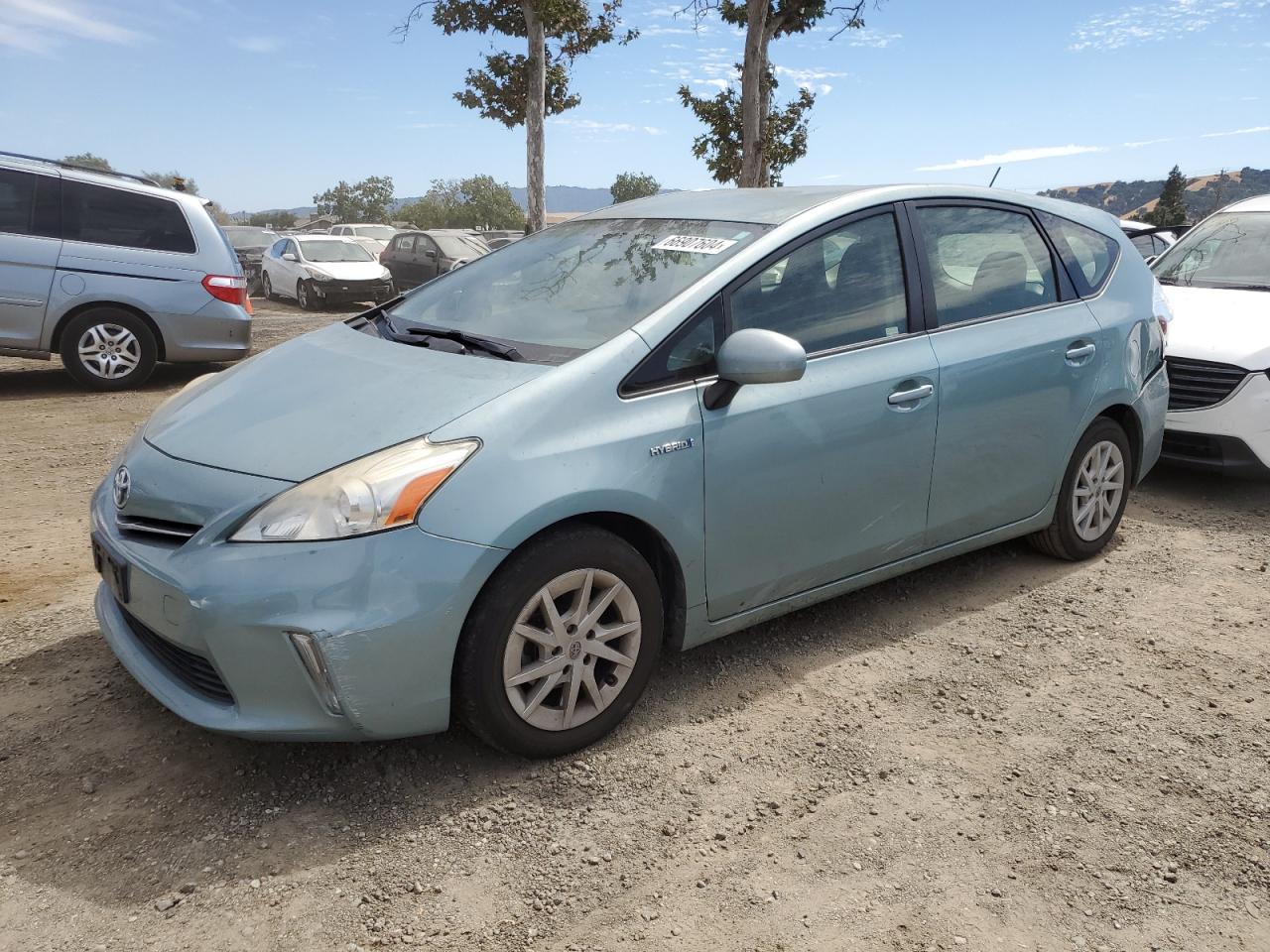 TOYOTA PRIUS V 2013