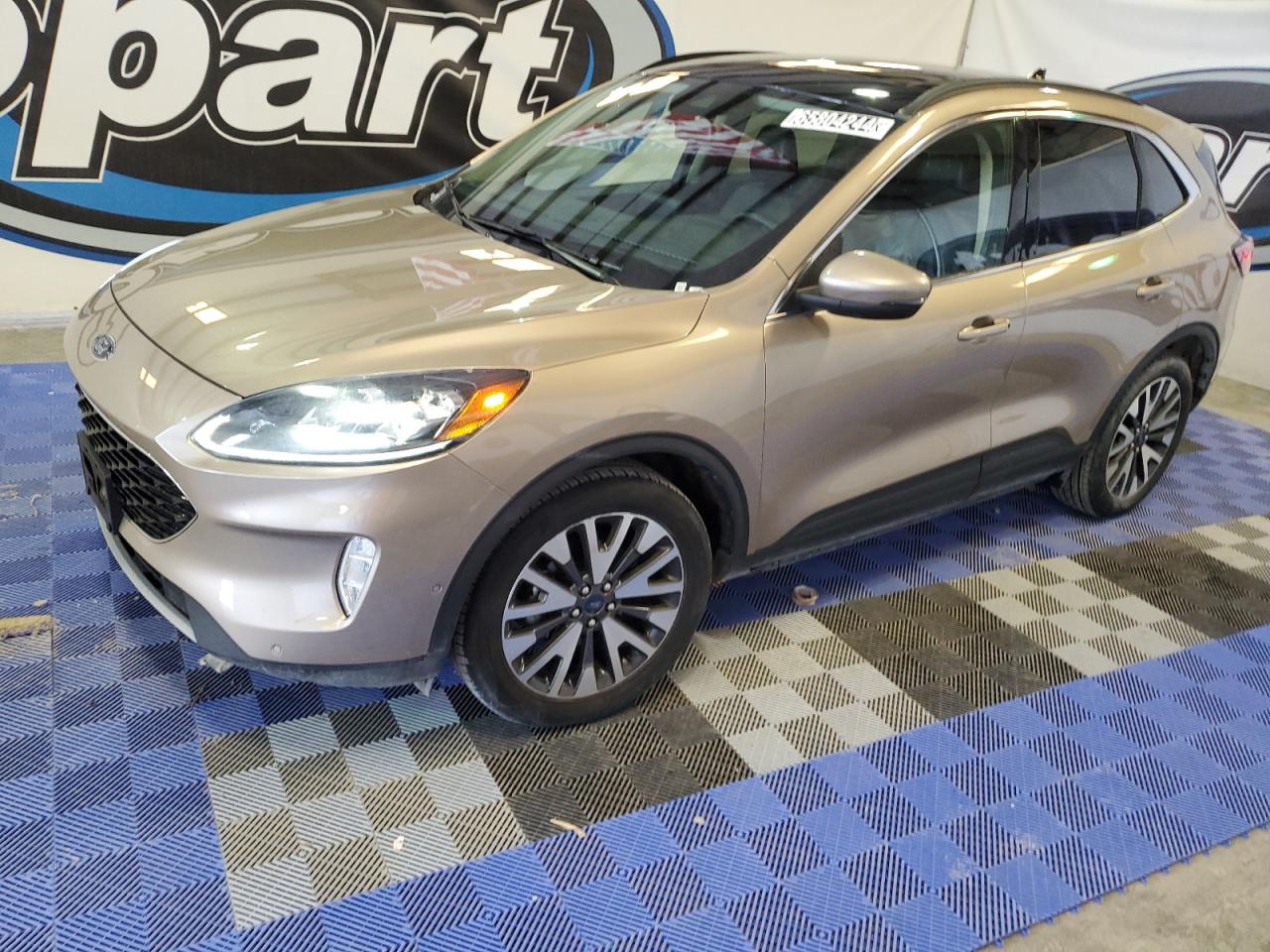FORD ESCAPE TIT 2020