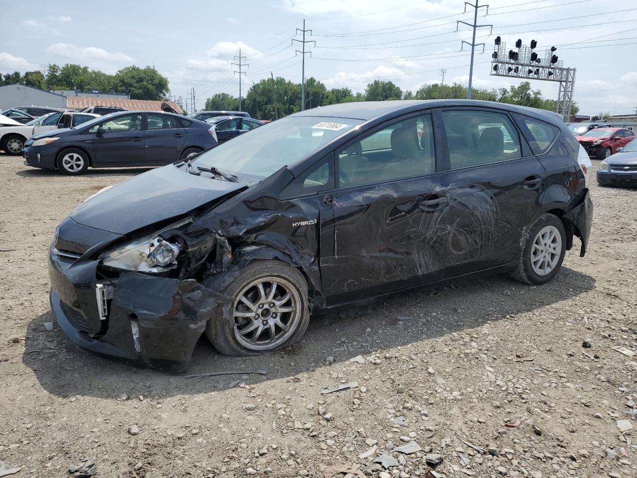 TOYOTA PRIUS V 2013