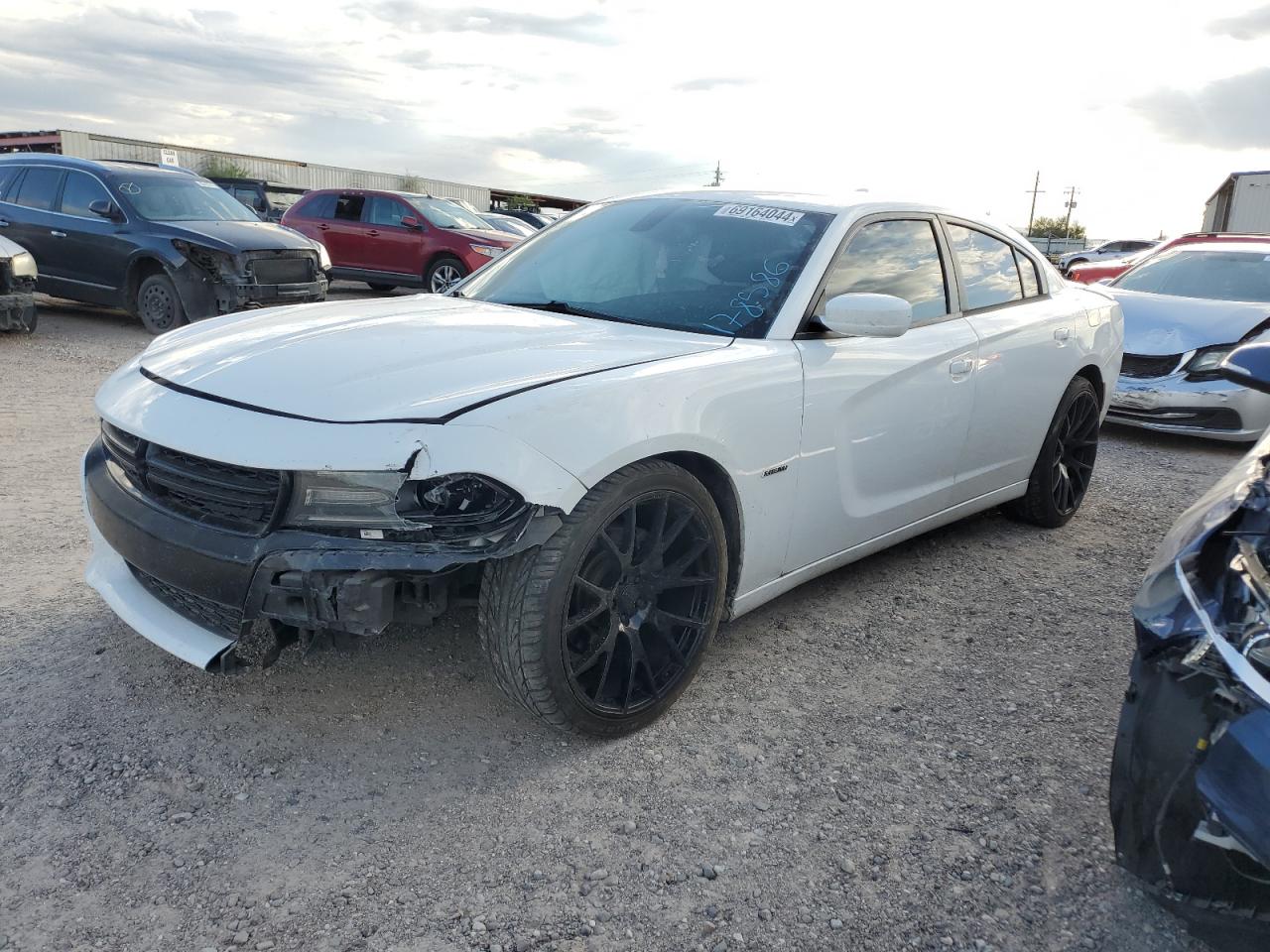 DODGE CHARGER R/ 2016