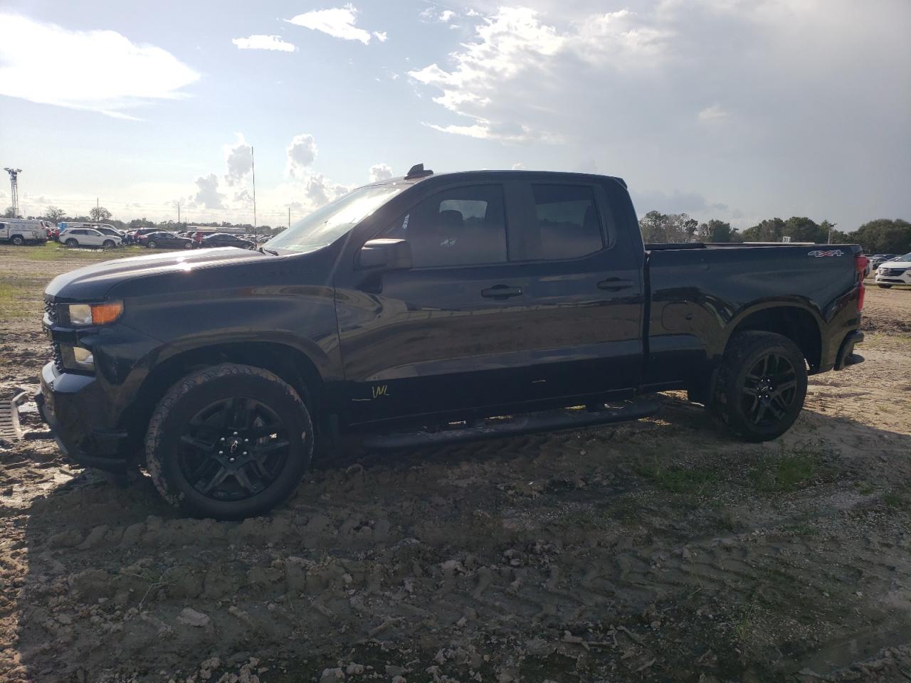 CHEVROLET SILVERADO 2021