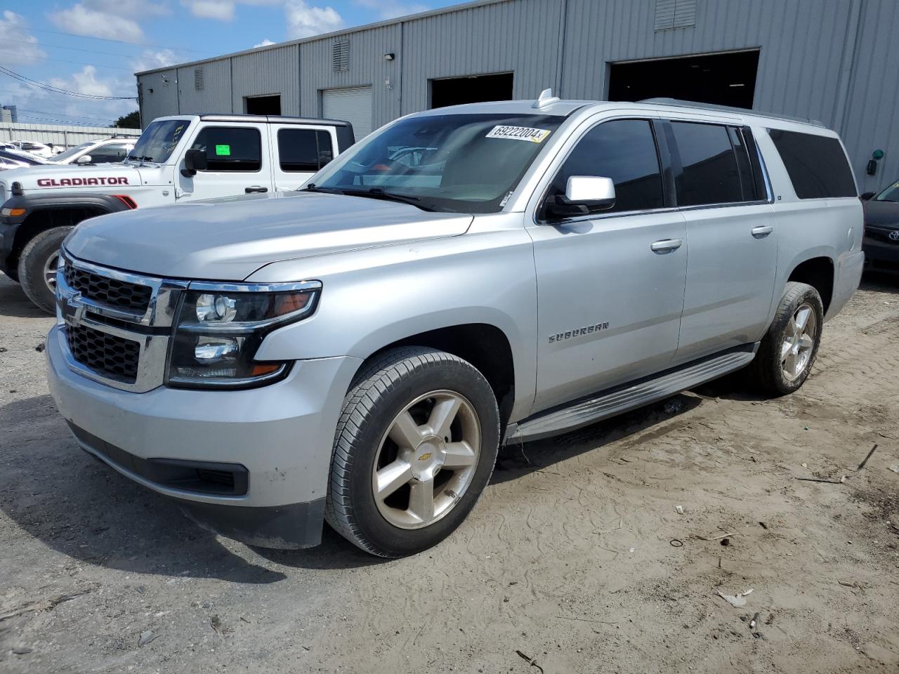CHEVROLET SUBURBAN C 2015