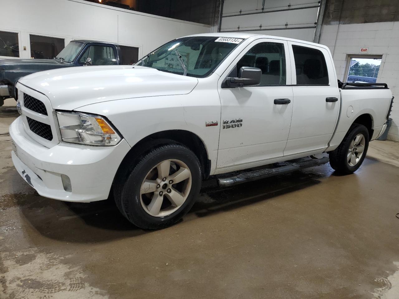 RAM 1500 ST 2015