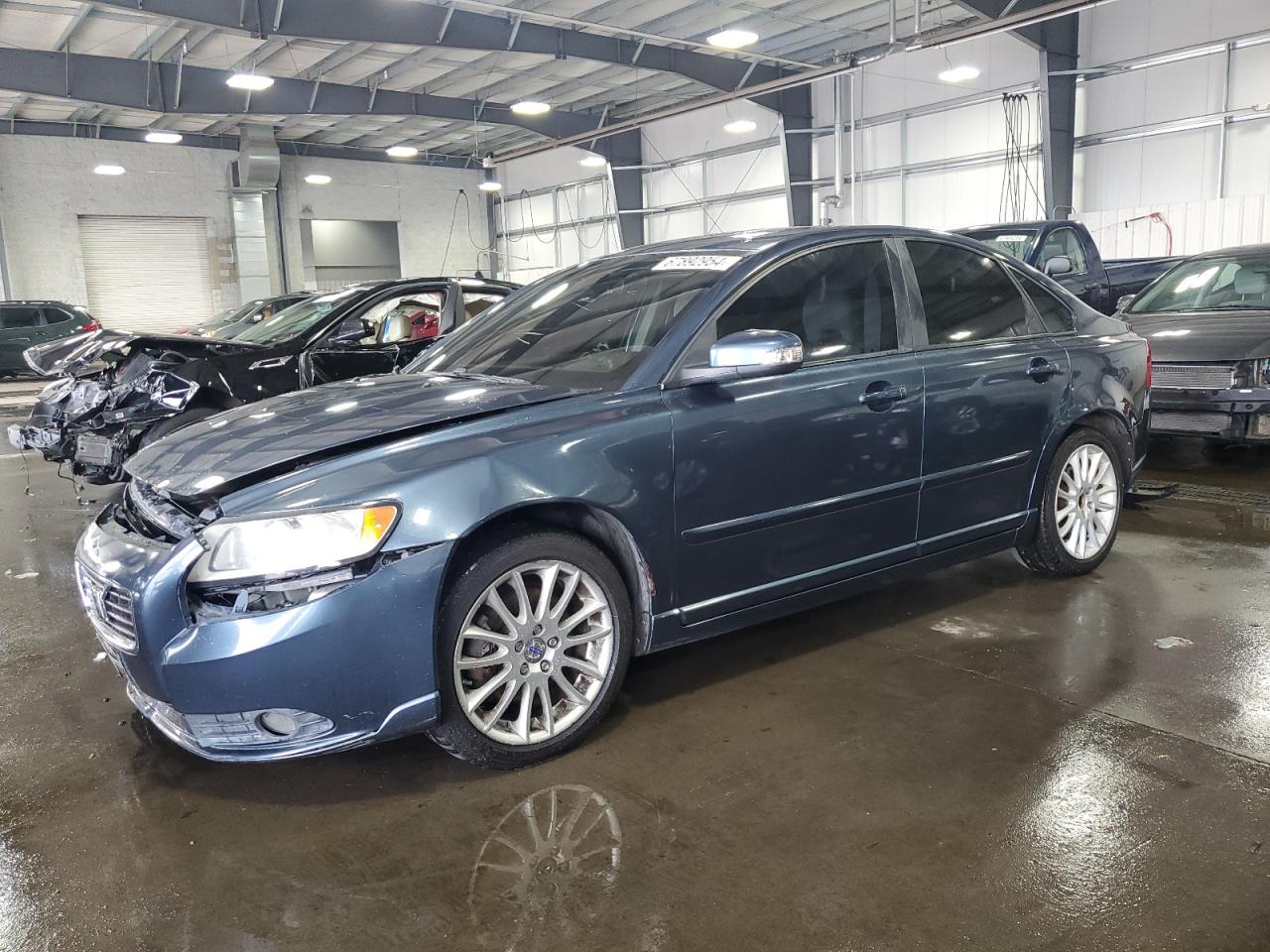 VOLVO S40 2.4I 2010