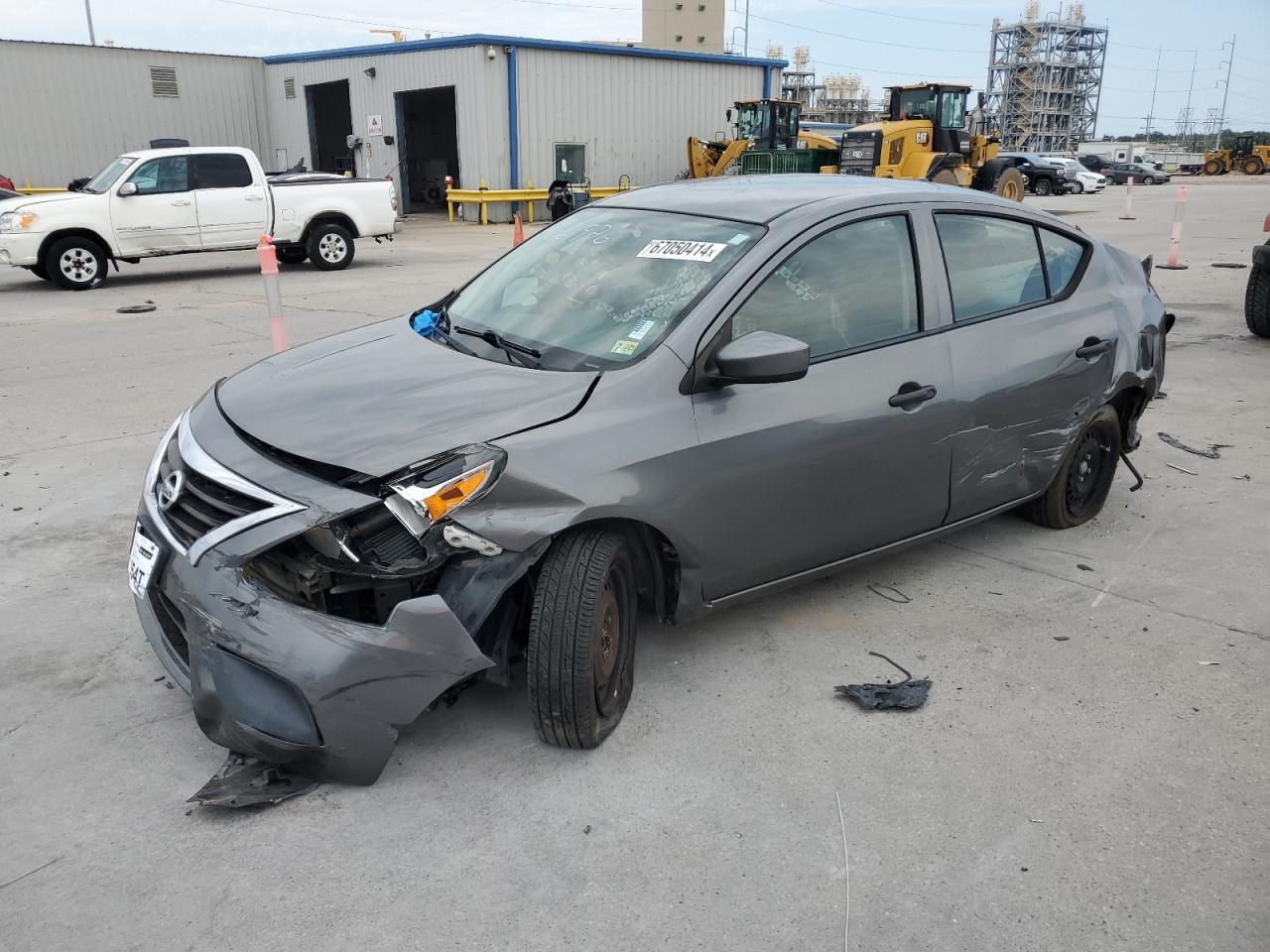 NISSAN VERSA 2016