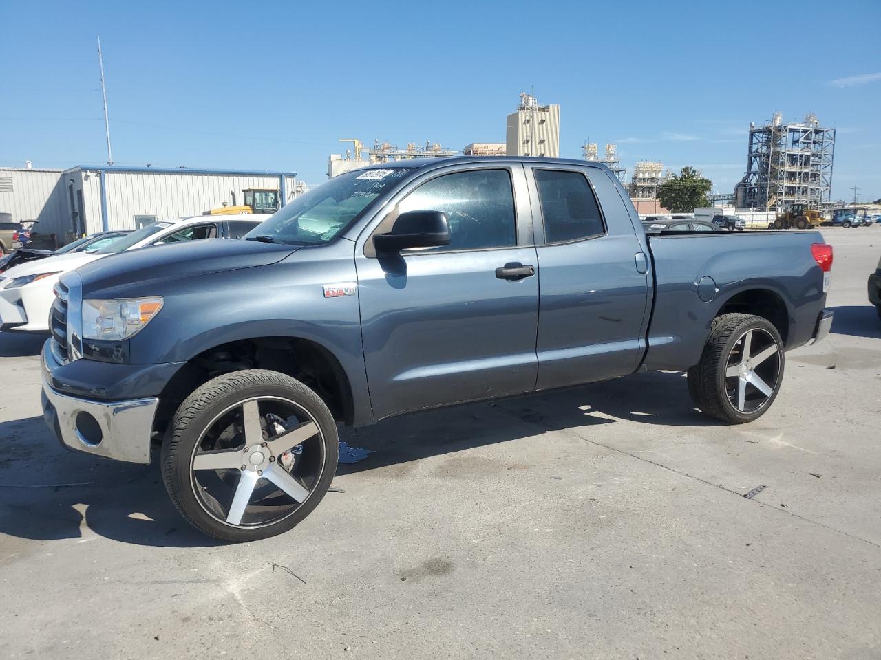 TOYOTA TUNDRA DOU 2010