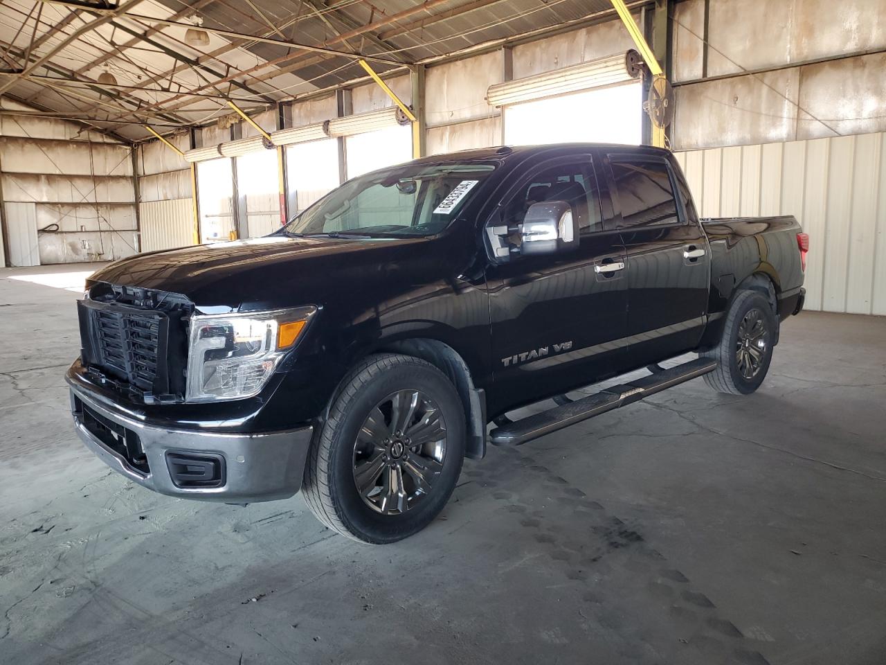 NISSAN TITAN PLAT 2019