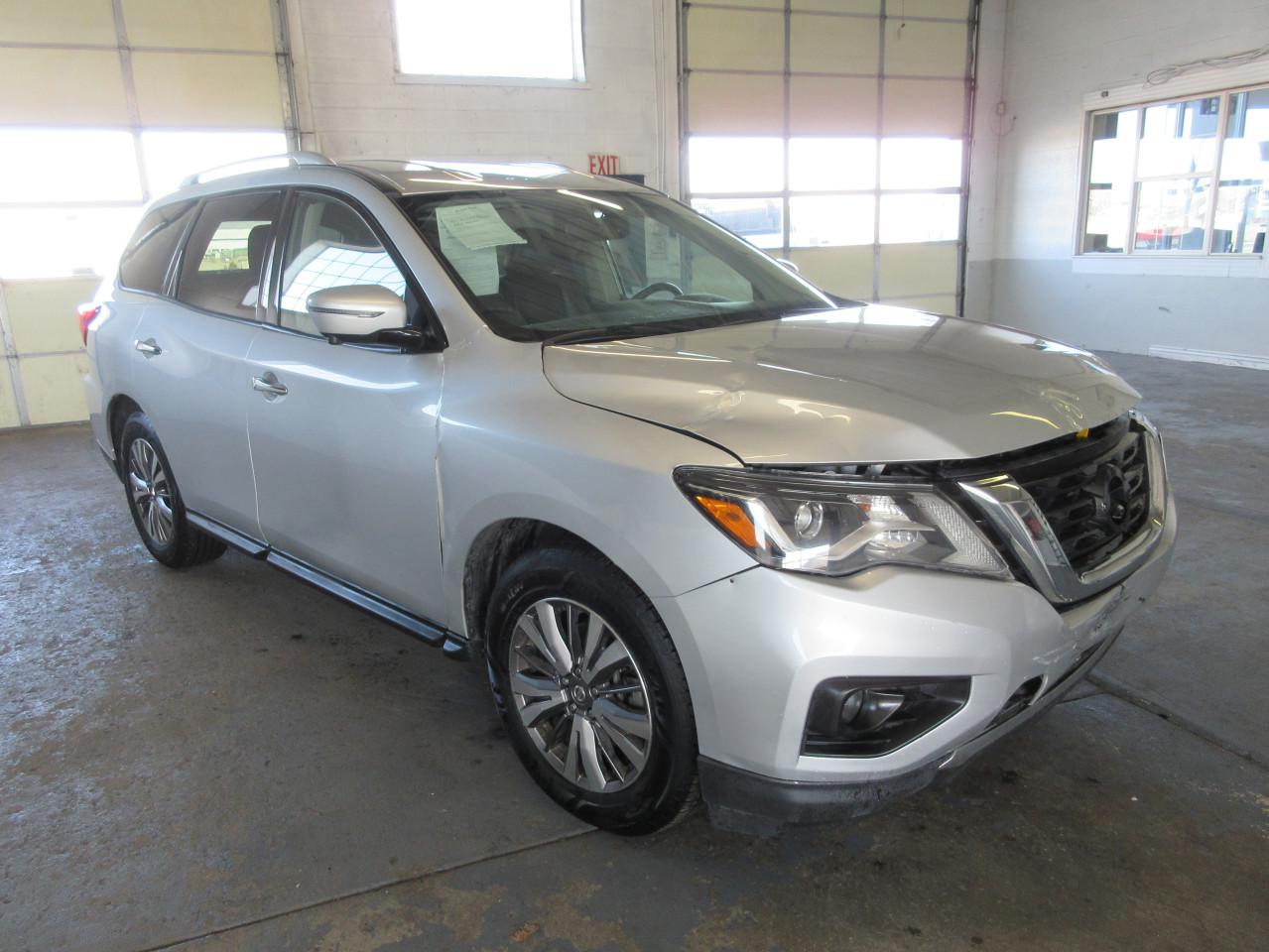 NISSAN PATHFINDER 2019