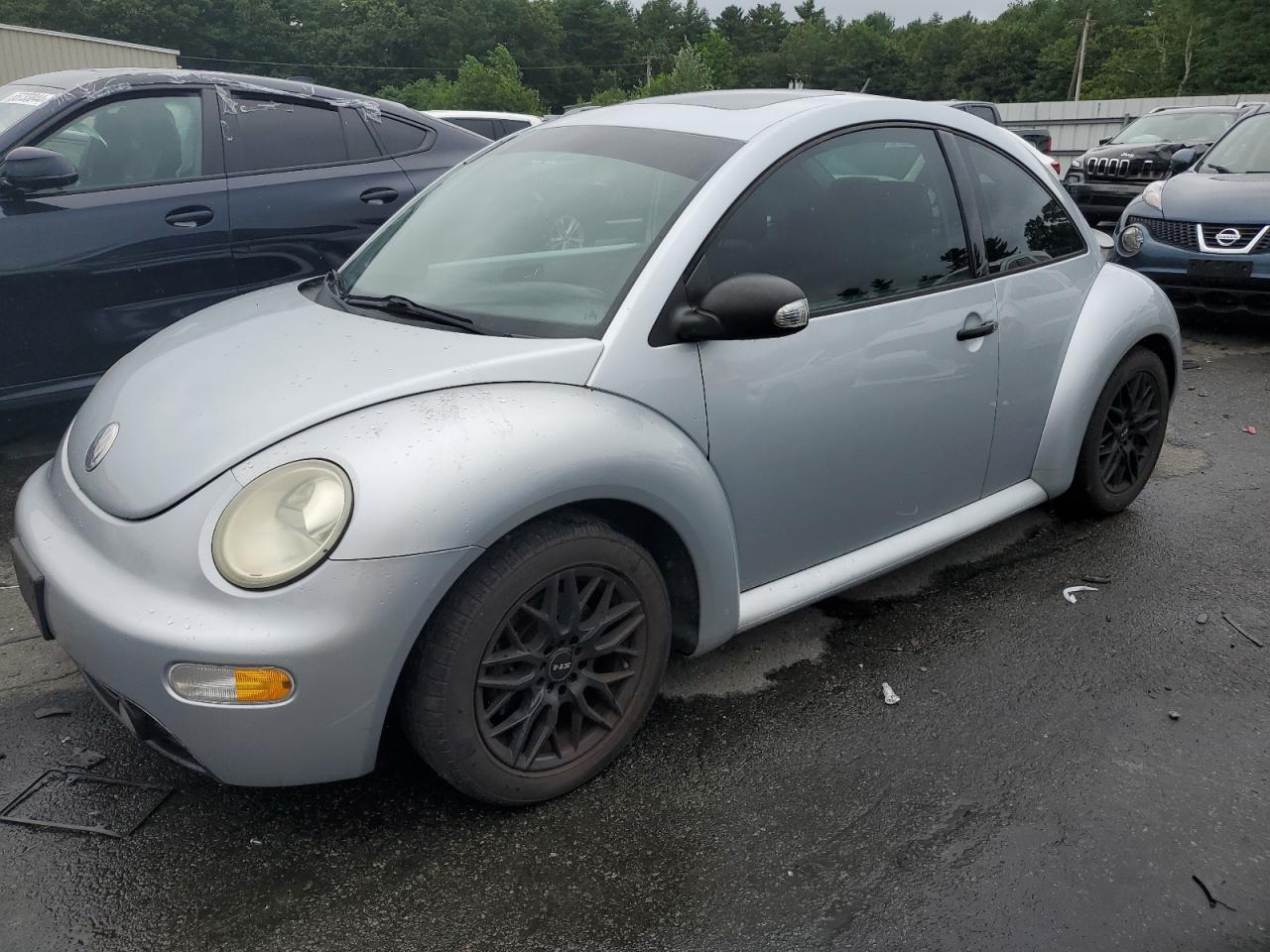 VOLKSWAGEN New Beetle 2003