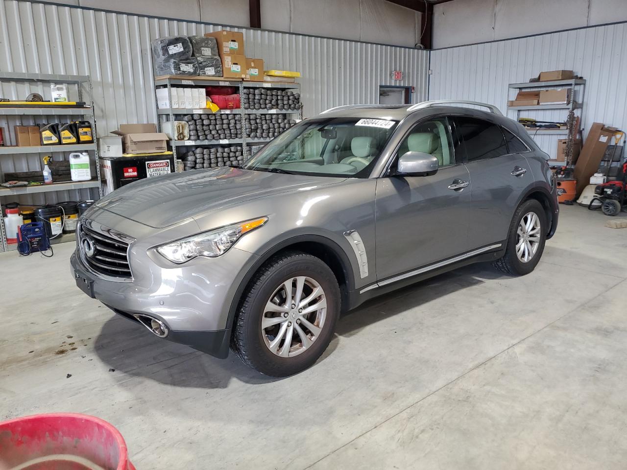 INFINITI FX35 2012