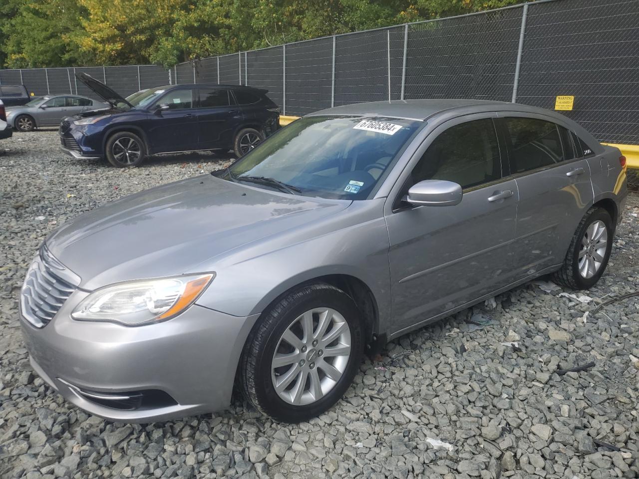CHRYSLER 200 TOURIN 2013