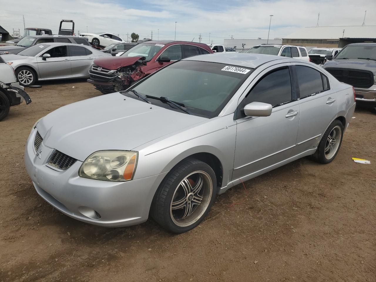 MITSUBISHI Galant Es 2004