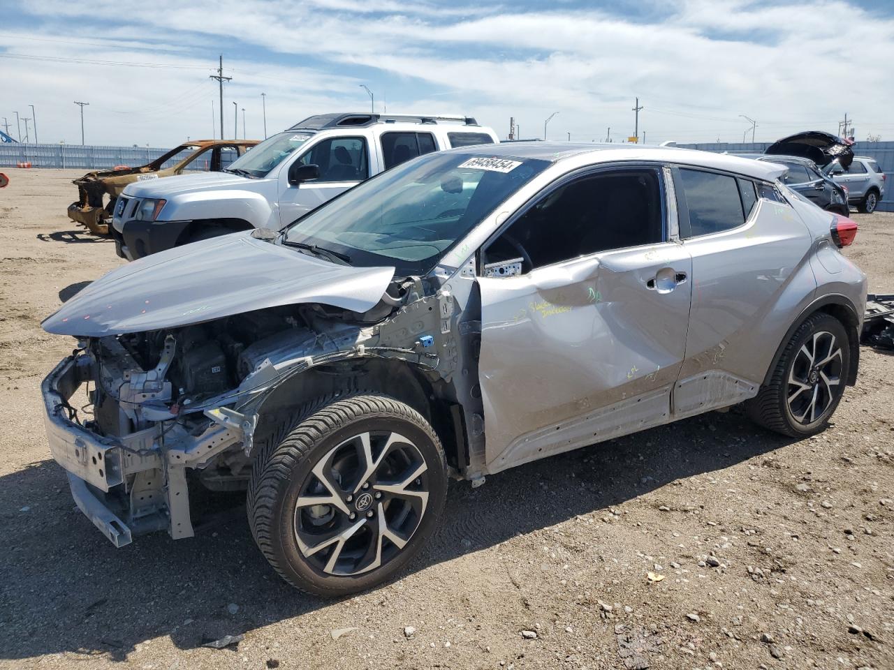 TOYOTA C-HR XLE 2018