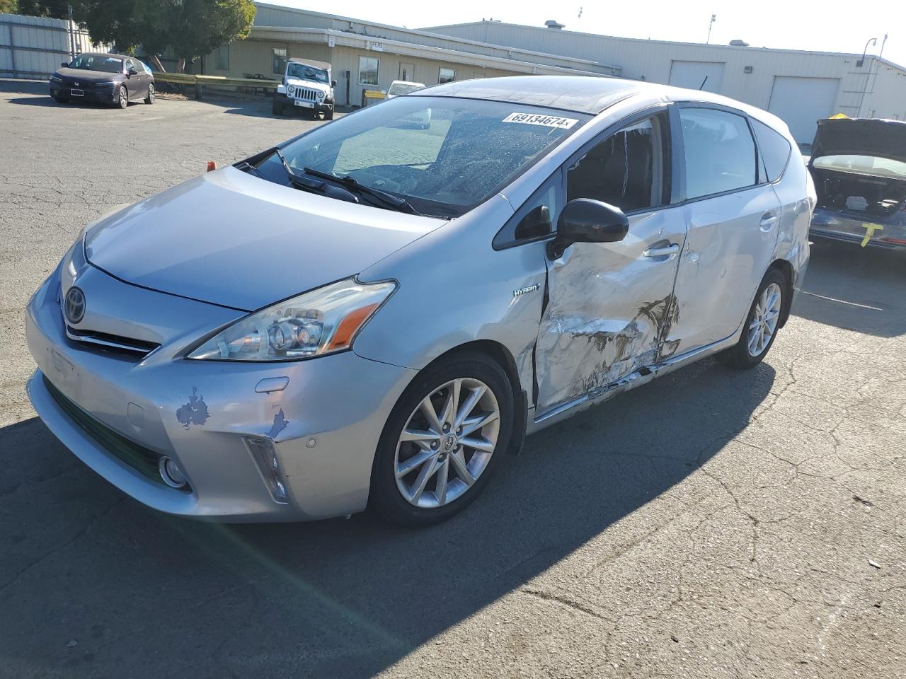 TOYOTA Prius V 2013