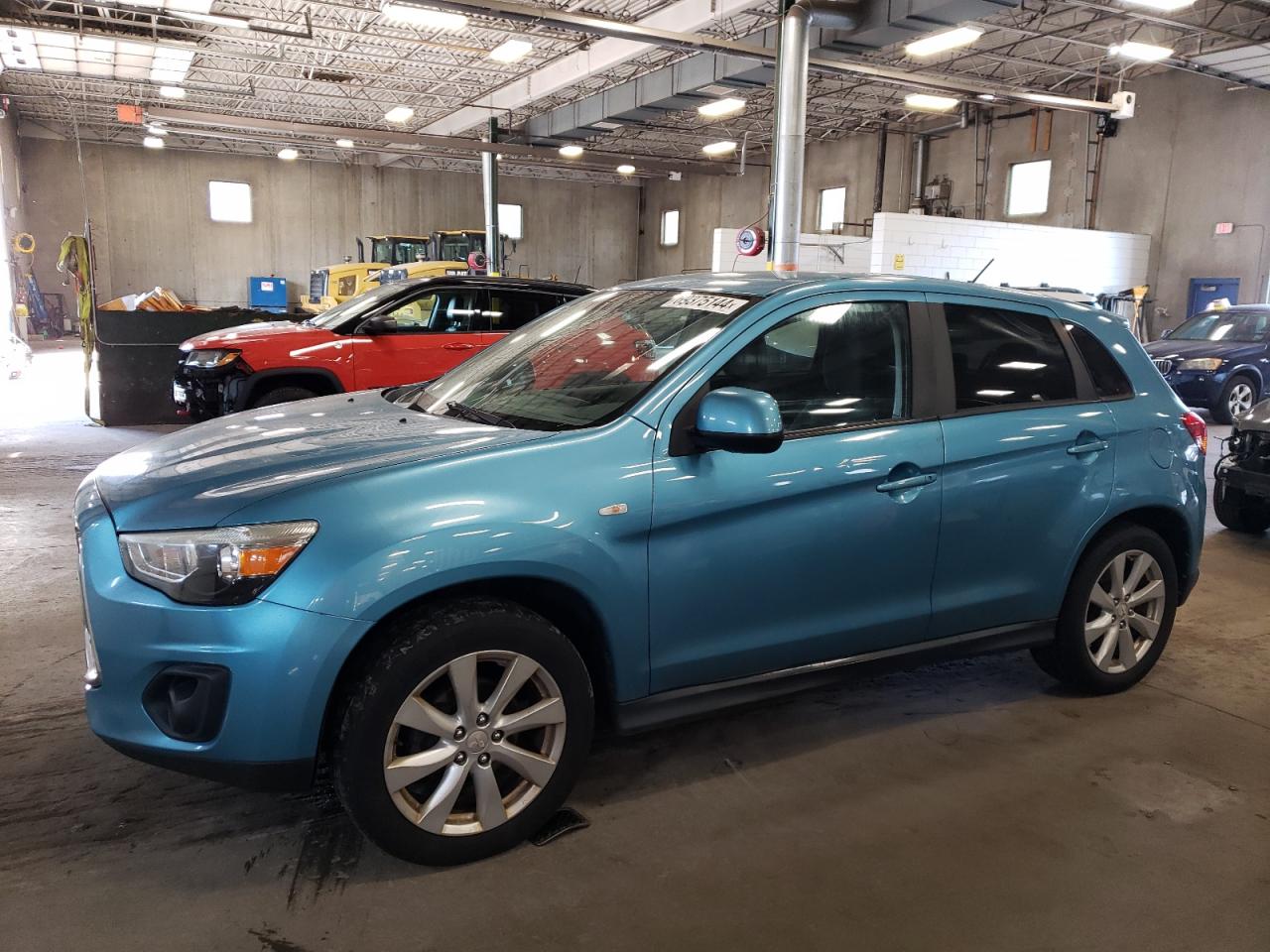 MITSUBISHI OUTLANDER 2014