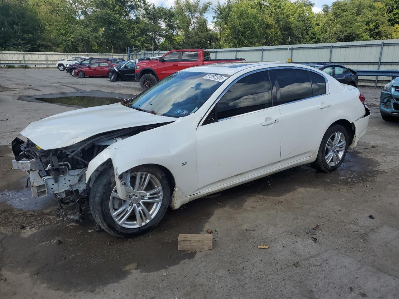 INFINITI Q40 2015