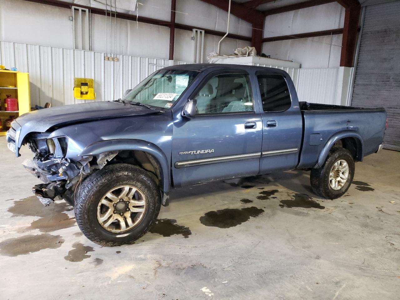 TOYOTA Tundra Acc 2004