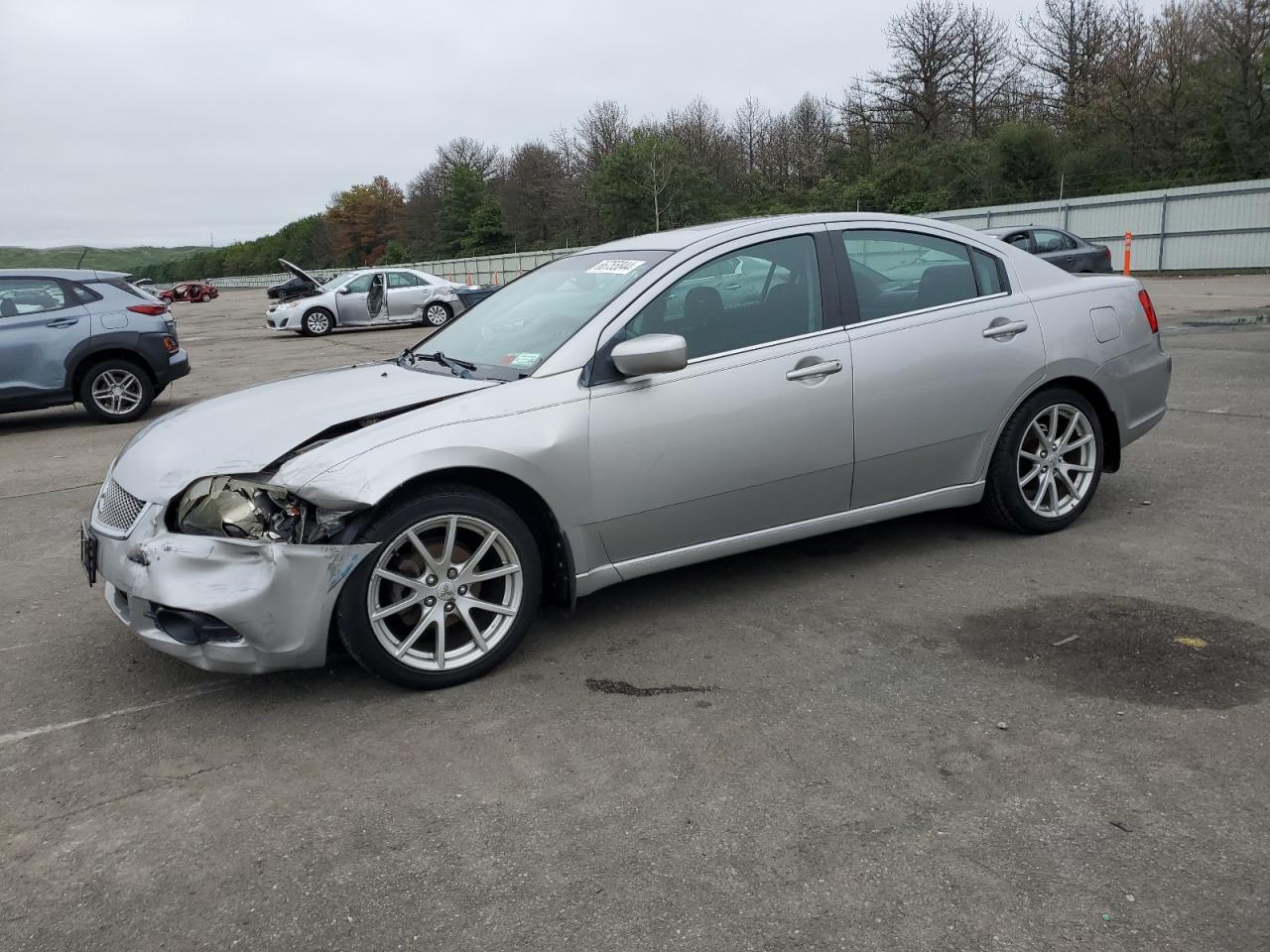 MITSUBISHI GALANT 2011