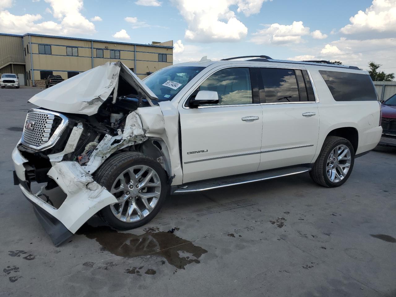 GMC YUKON XL D 2017