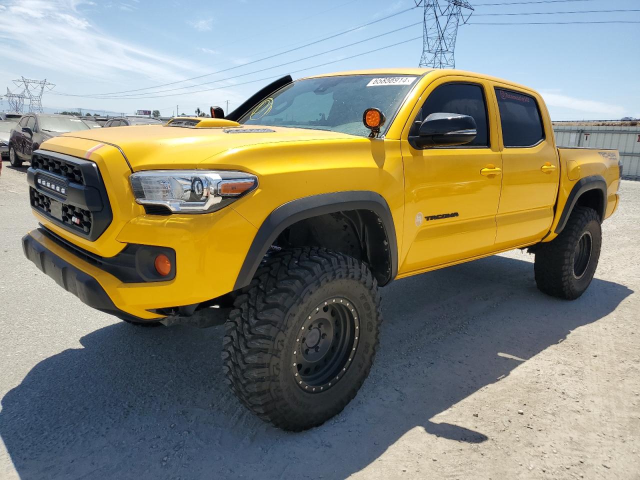 TOYOTA TACOMA DOU 2021