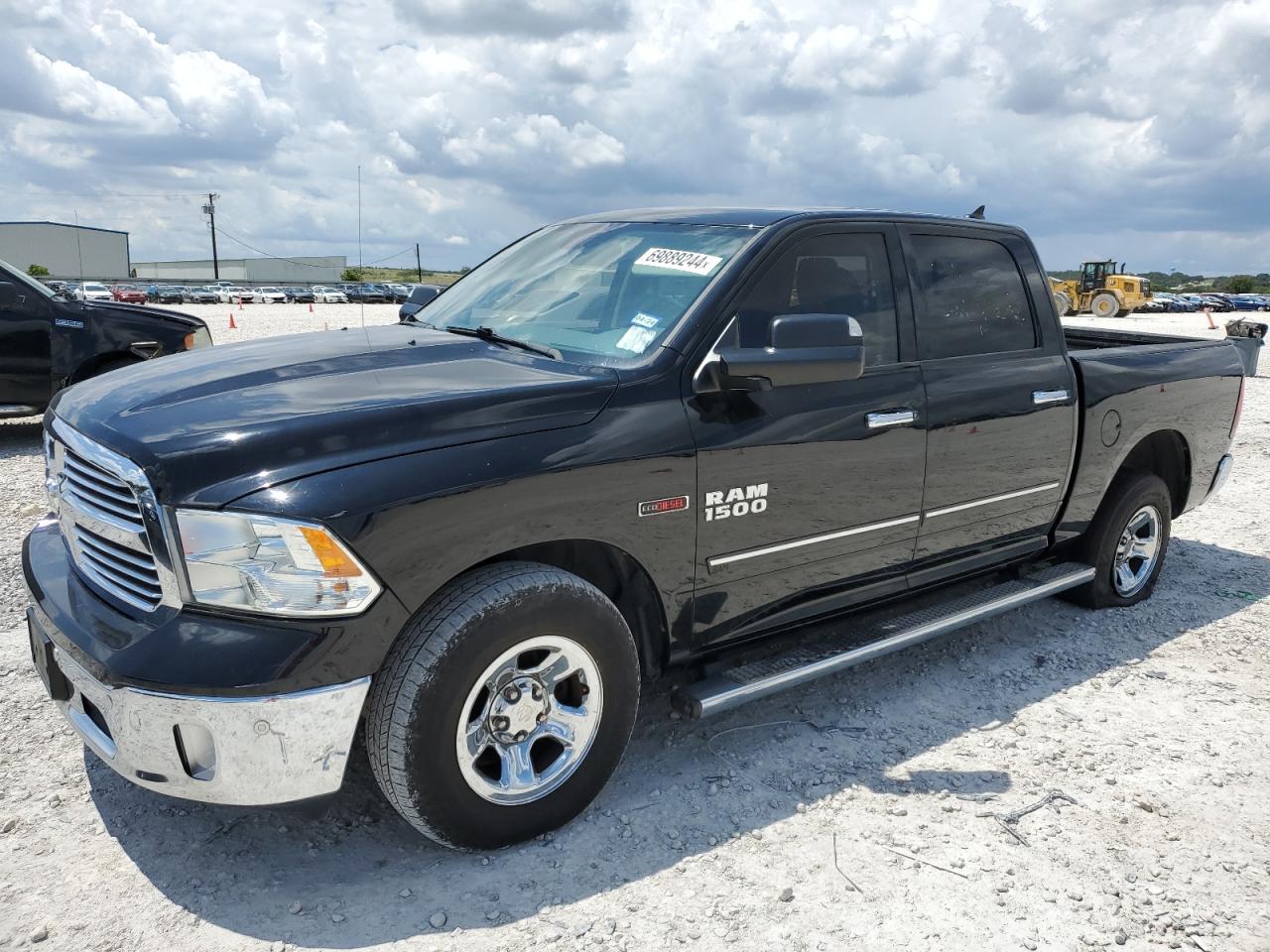 RAM 1500 SLT 2015