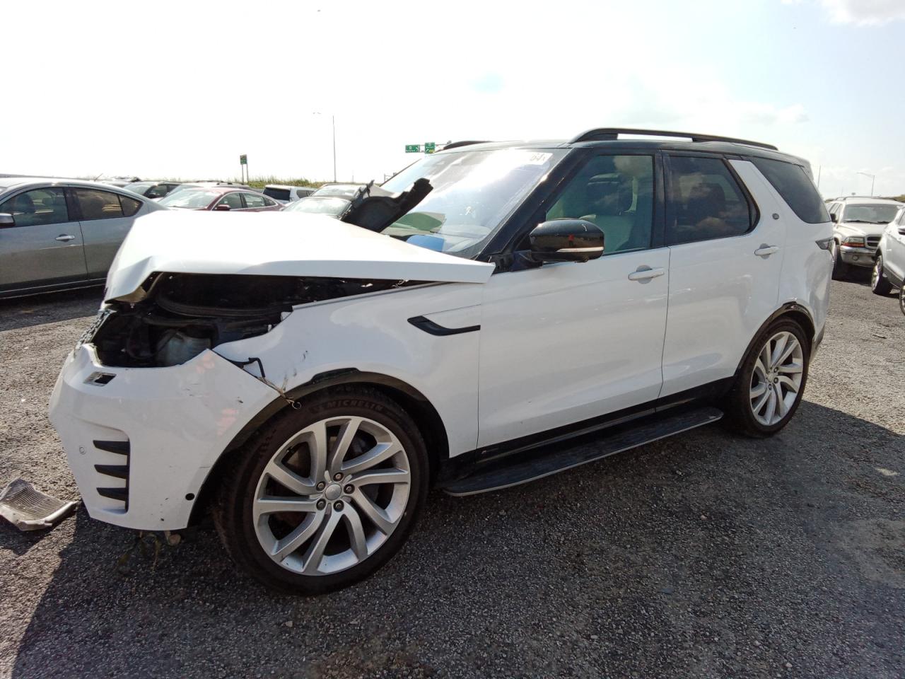 LAND ROVER DISCOVERY 2022