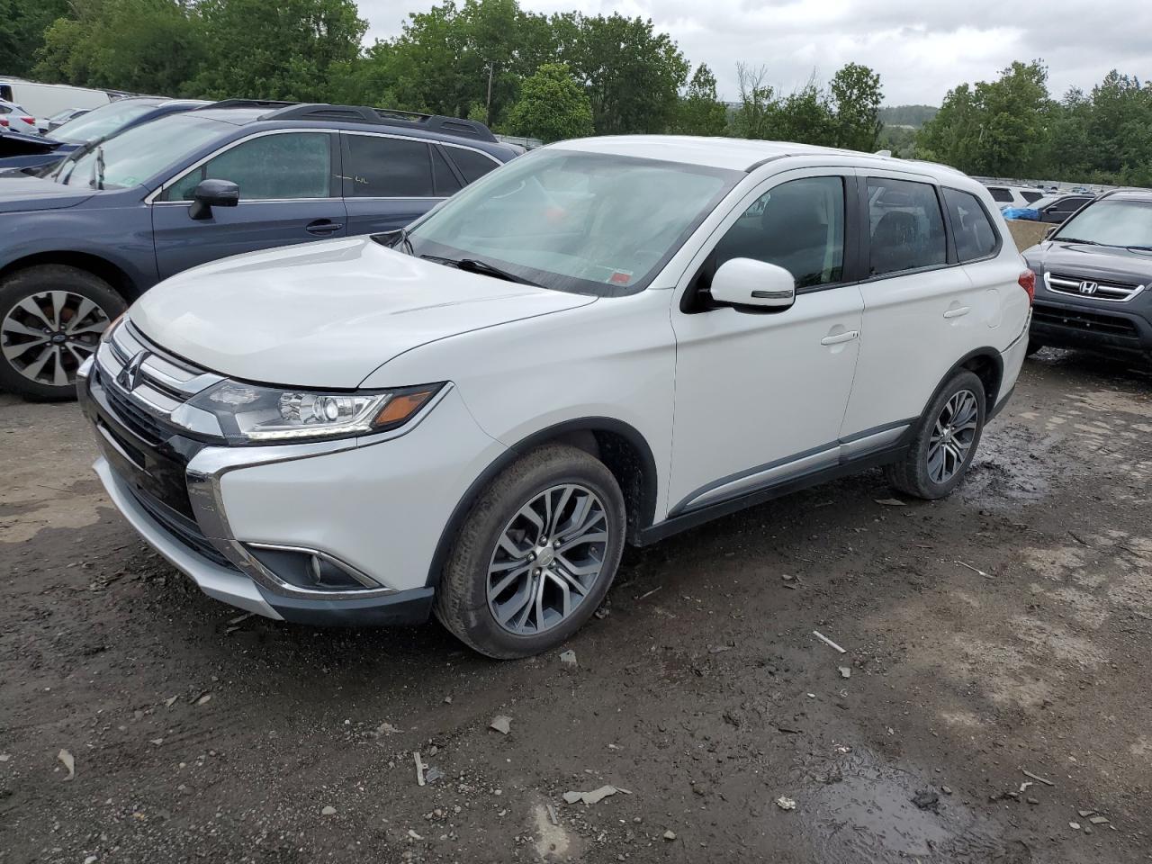 MITSUBISHI OUTLANDER 2017