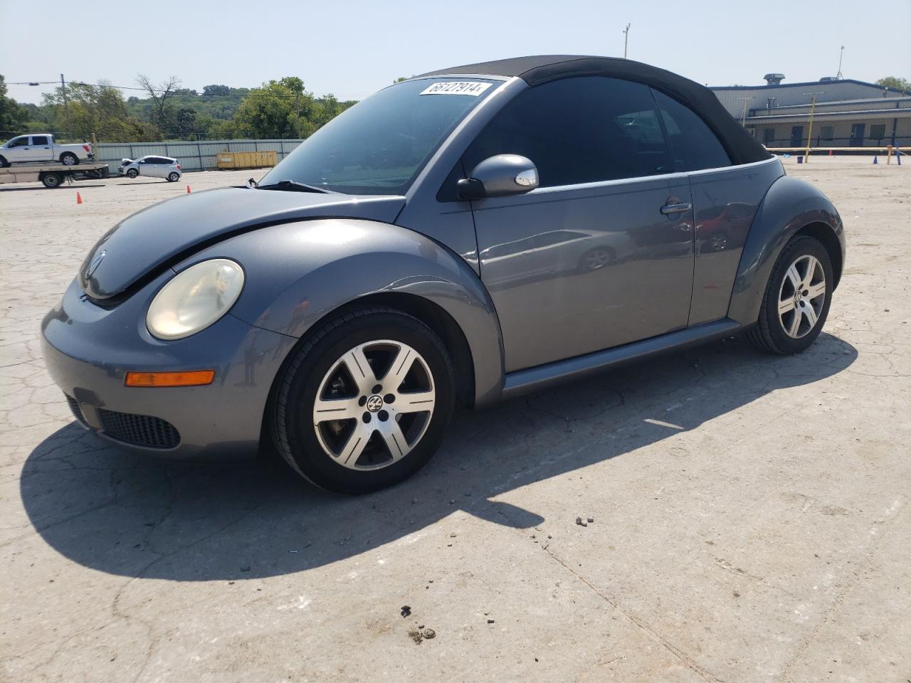 VOLKSWAGEN NEW BEETLE 2006