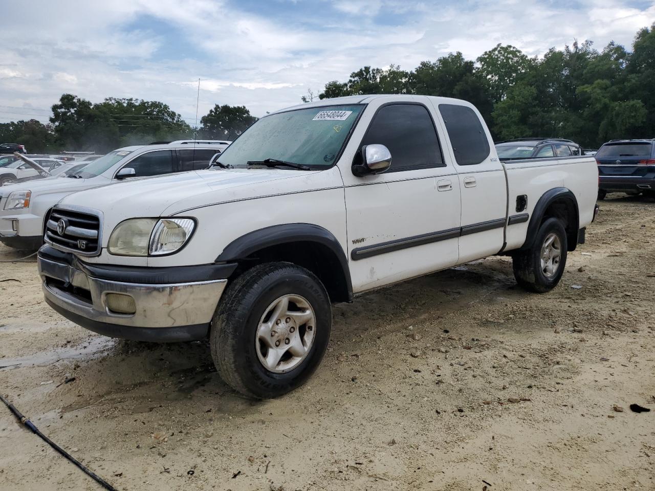 TOYOTA TUNDRA ACC 2002