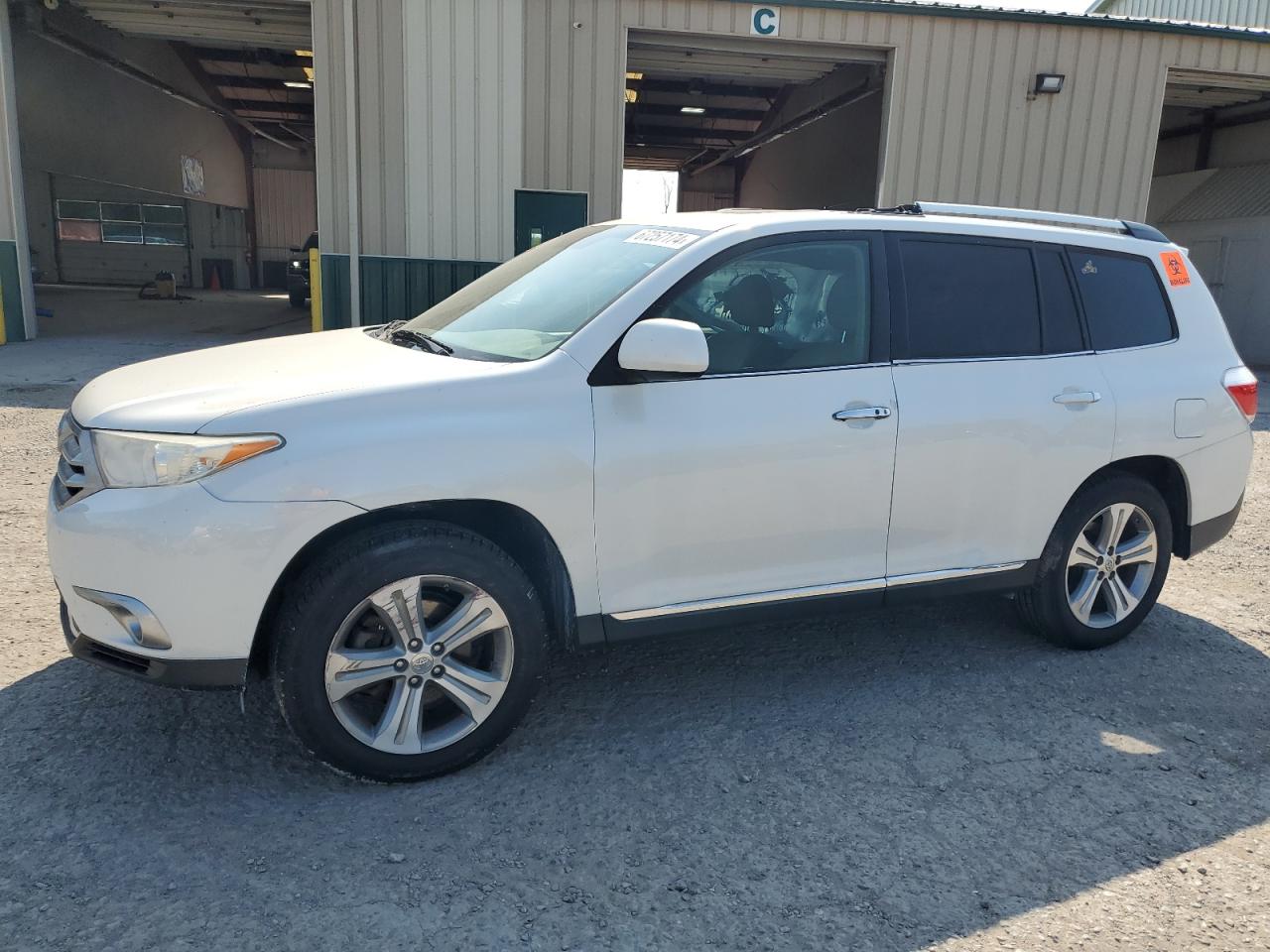 TOYOTA HIGHLANDER 2013