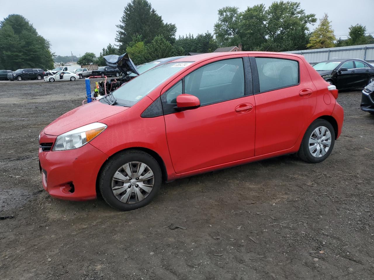TOYOTA Yaris 2014