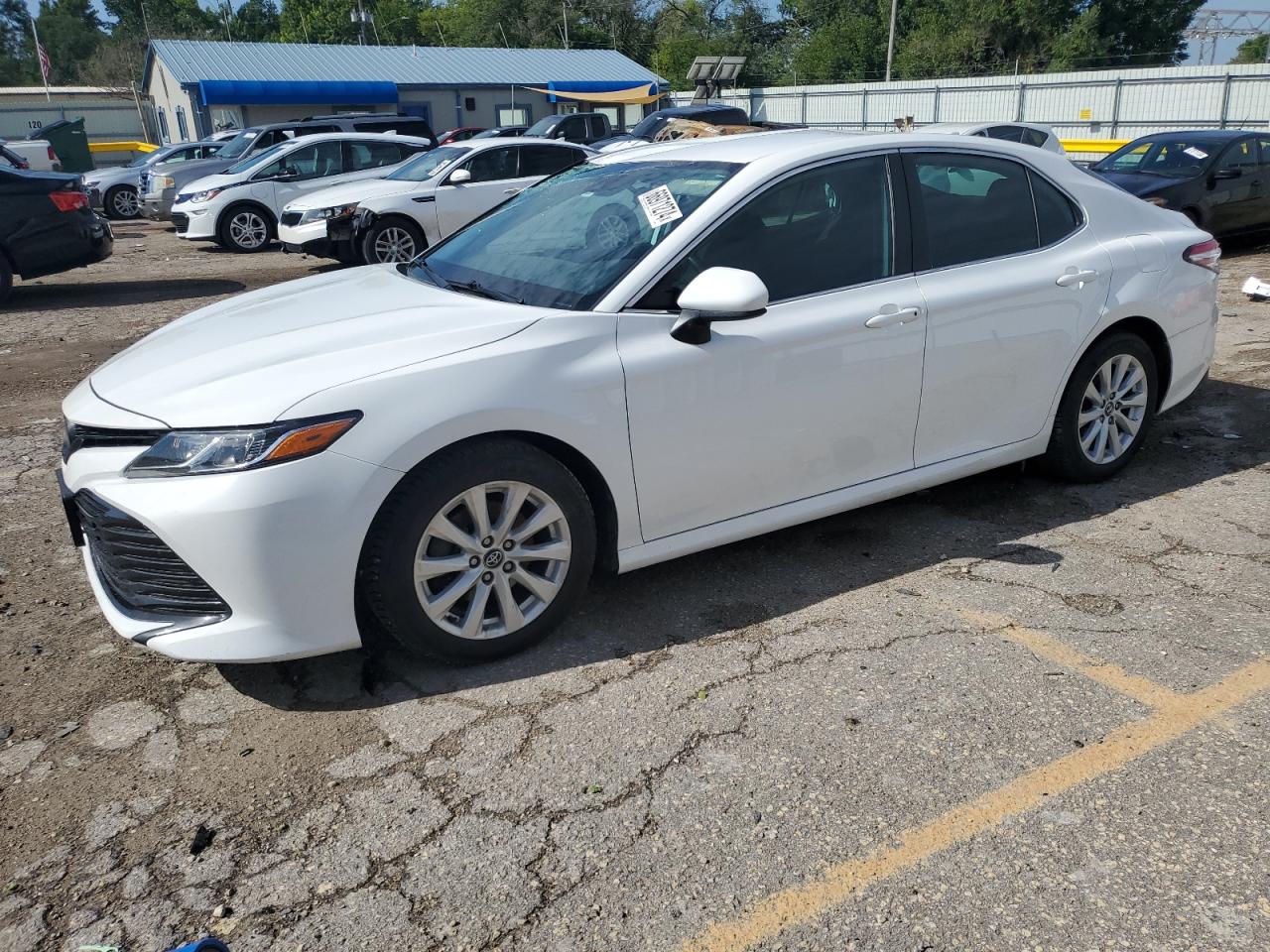 TOYOTA CAMRY LE 2020