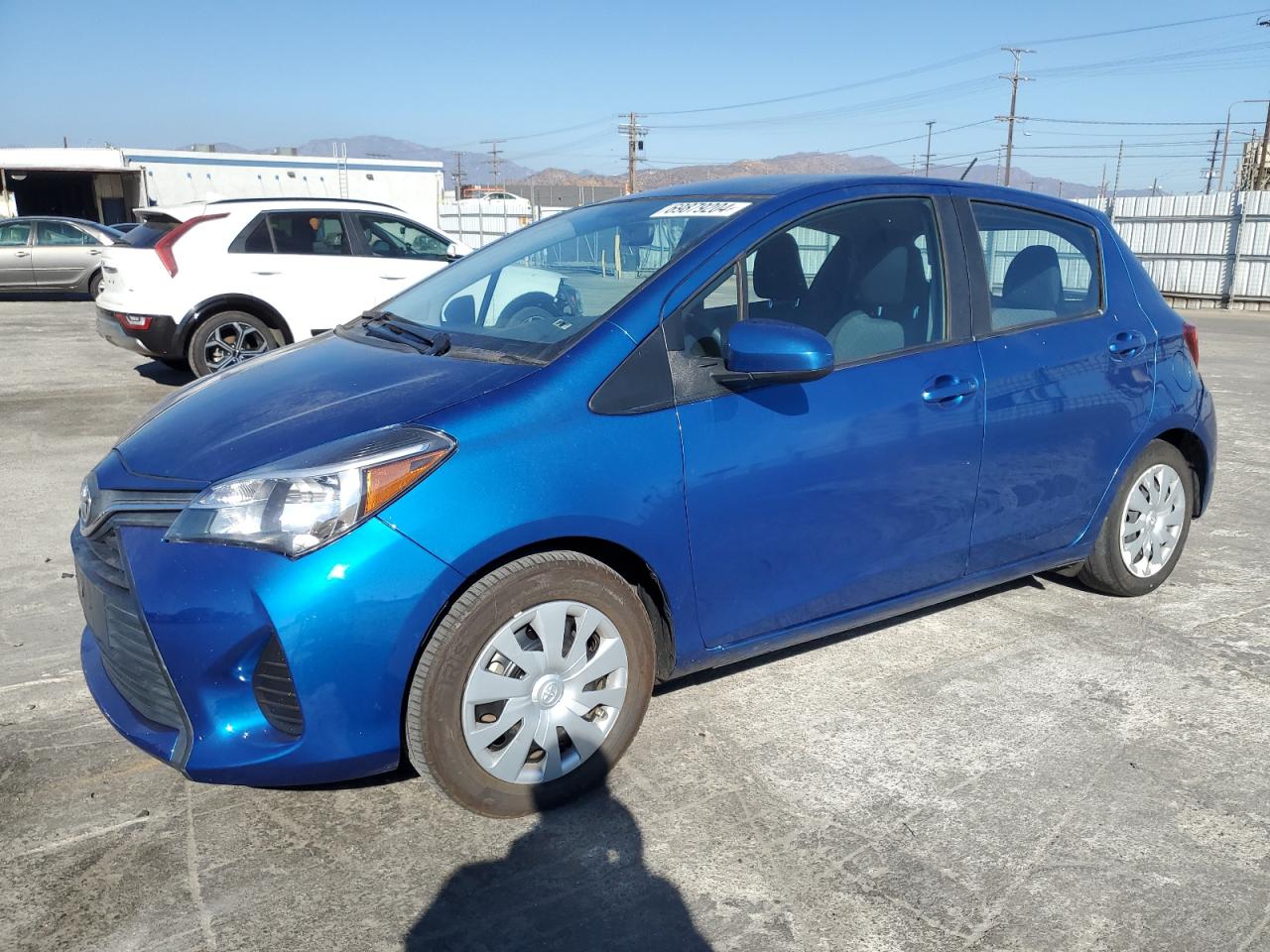 TOYOTA Yaris 2015