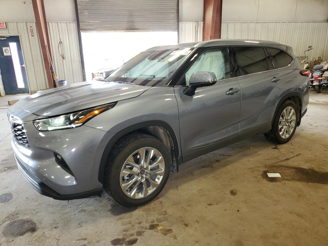 TOYOTA HIGHLANDER 2024