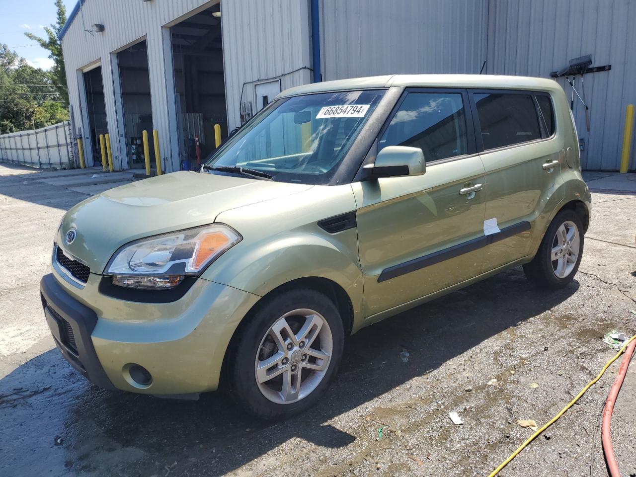 KIA Soul + 2011