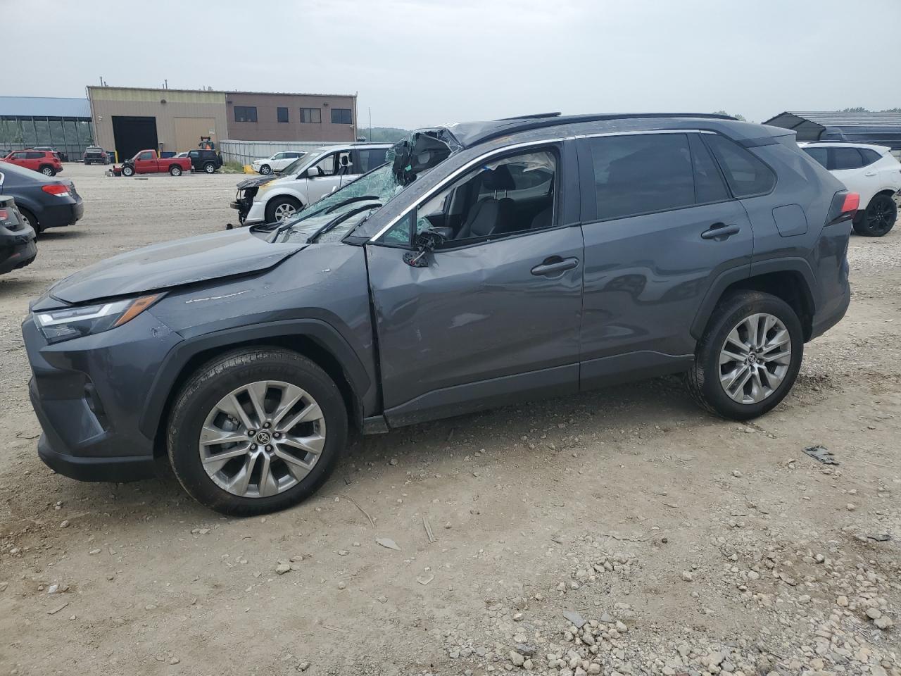TOYOTA RAV4 XLE P 2023