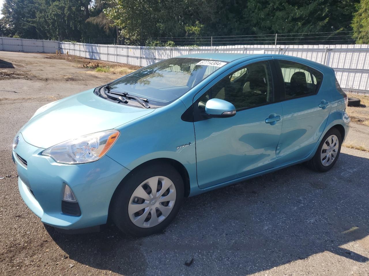 TOYOTA PRIUS C 2013
