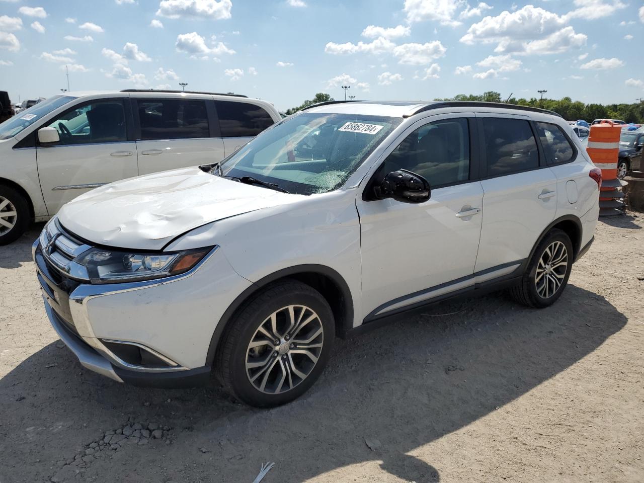 MITSUBISHI OUTLANDER 2016