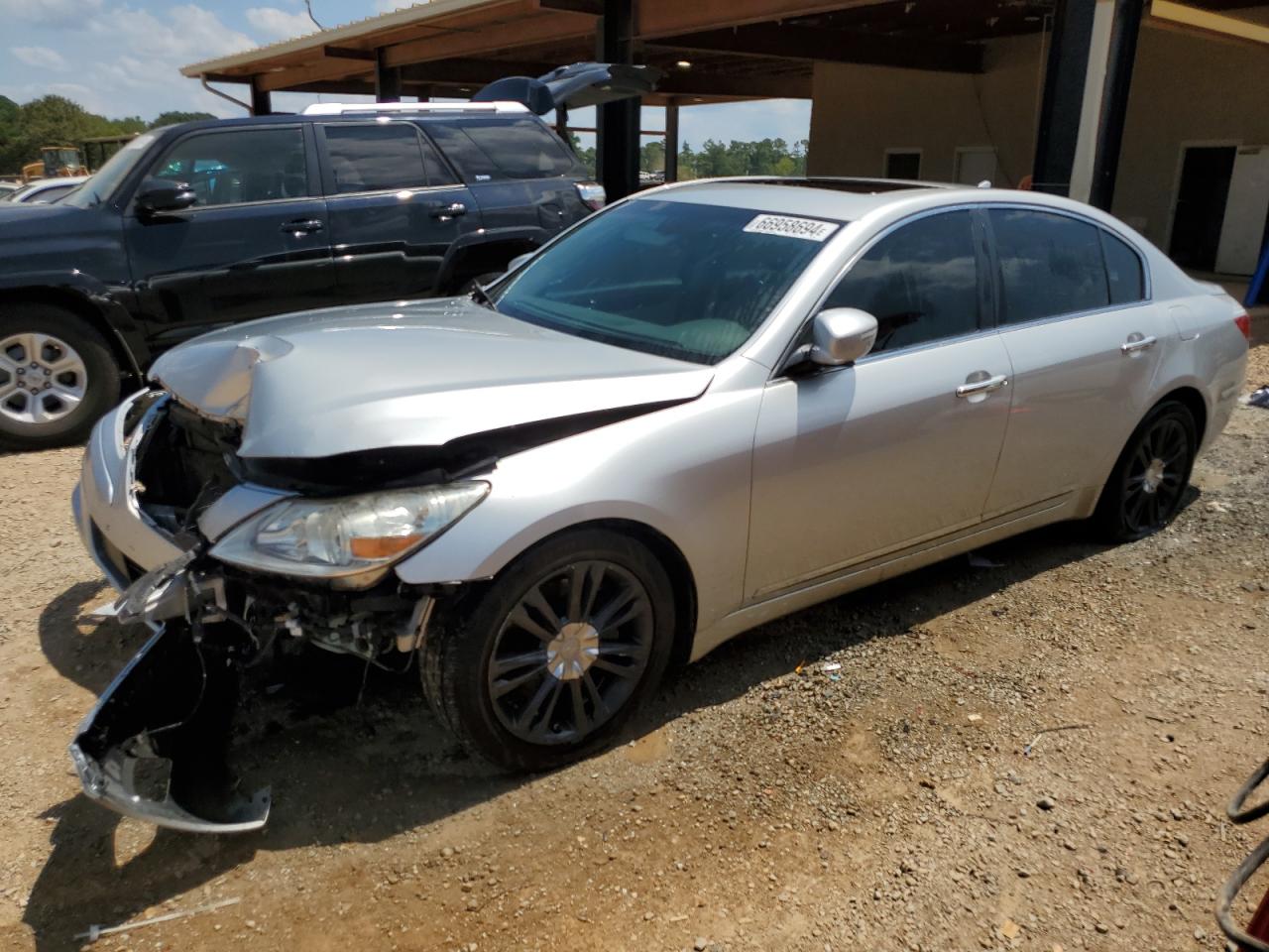 HYUNDAI GENESIS 4. 2010