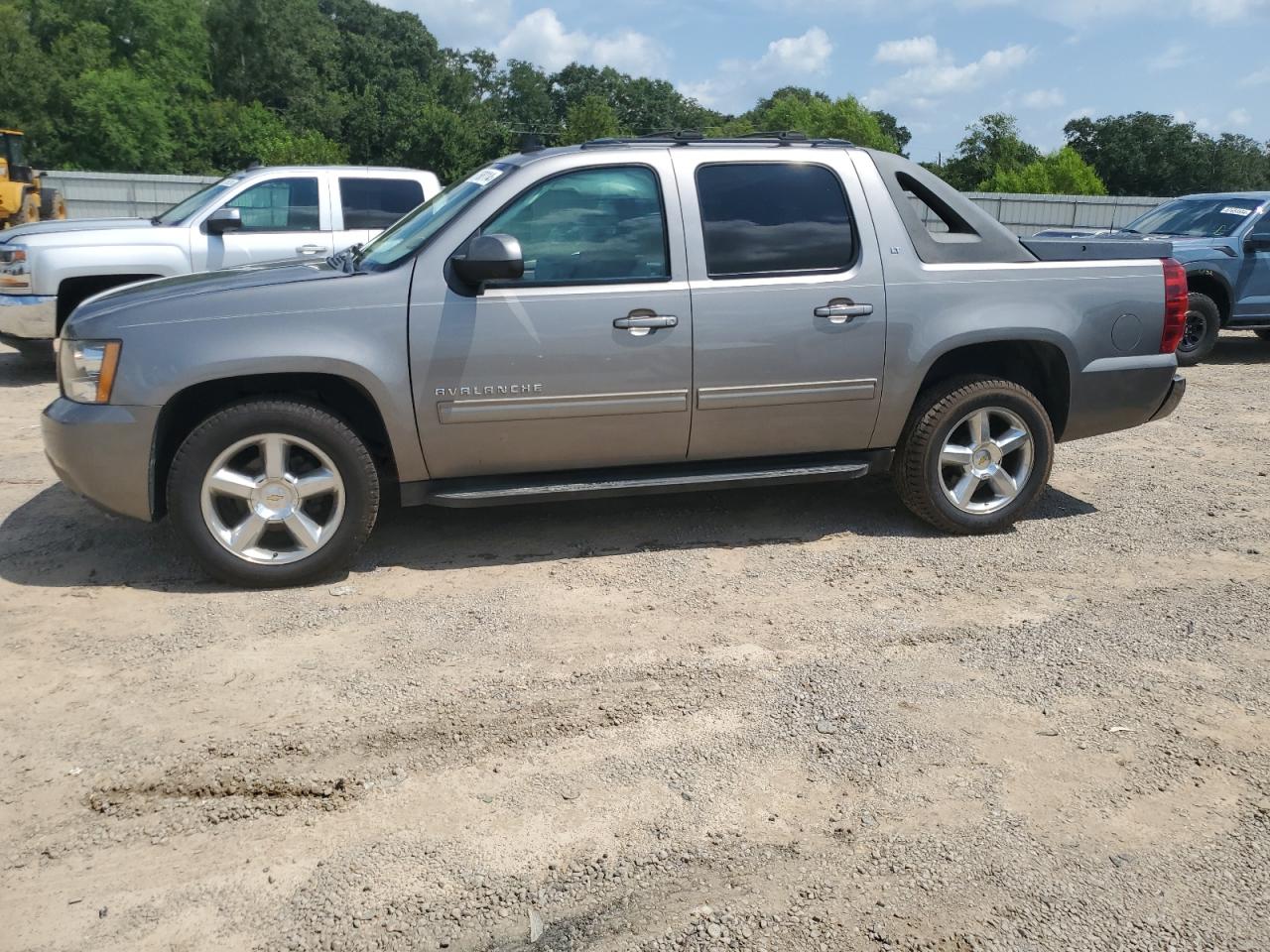 CHEVROLET AVALANCHE 2012