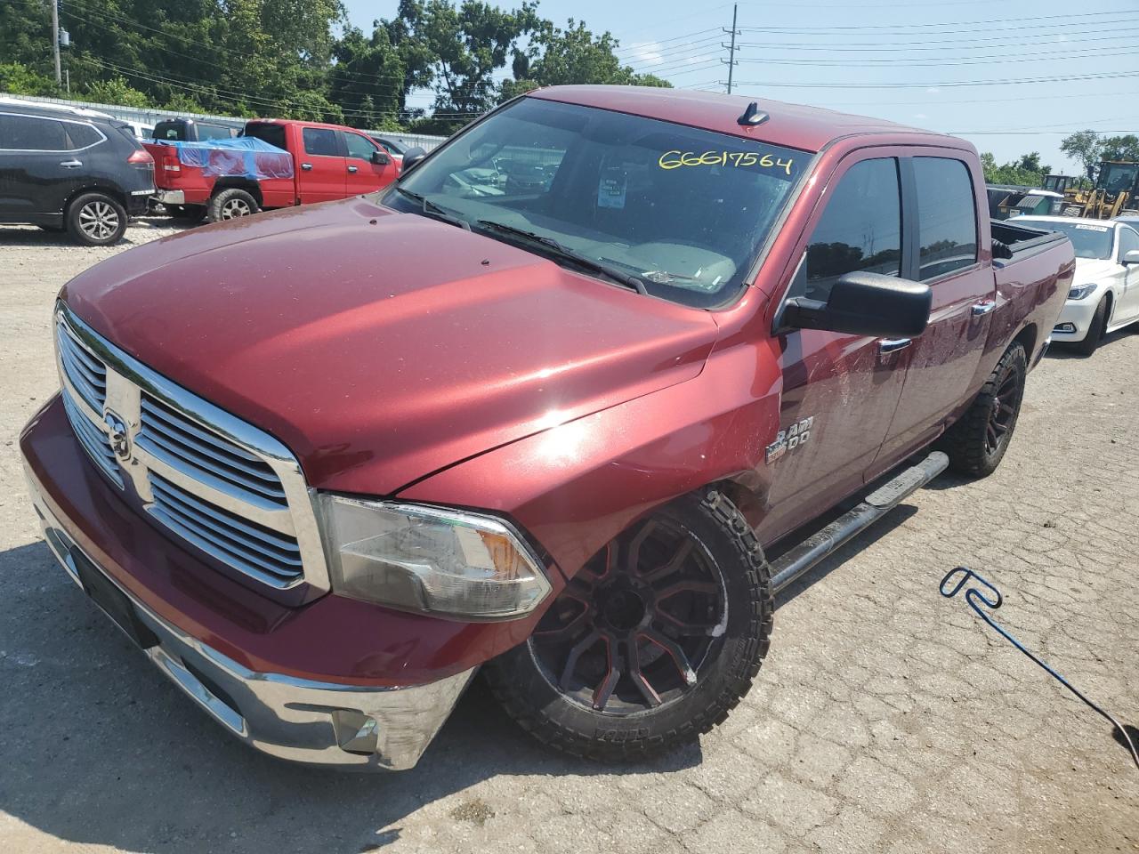 RAM 1500 SLT 2015